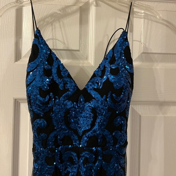 Windsor, Navy Blue prom dress! - Picture 1 of 8